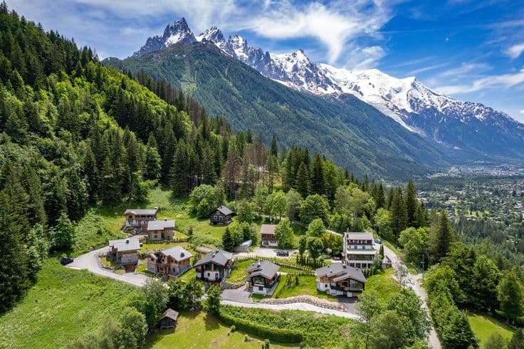 Taxi from Geneva Airport to Chamonix